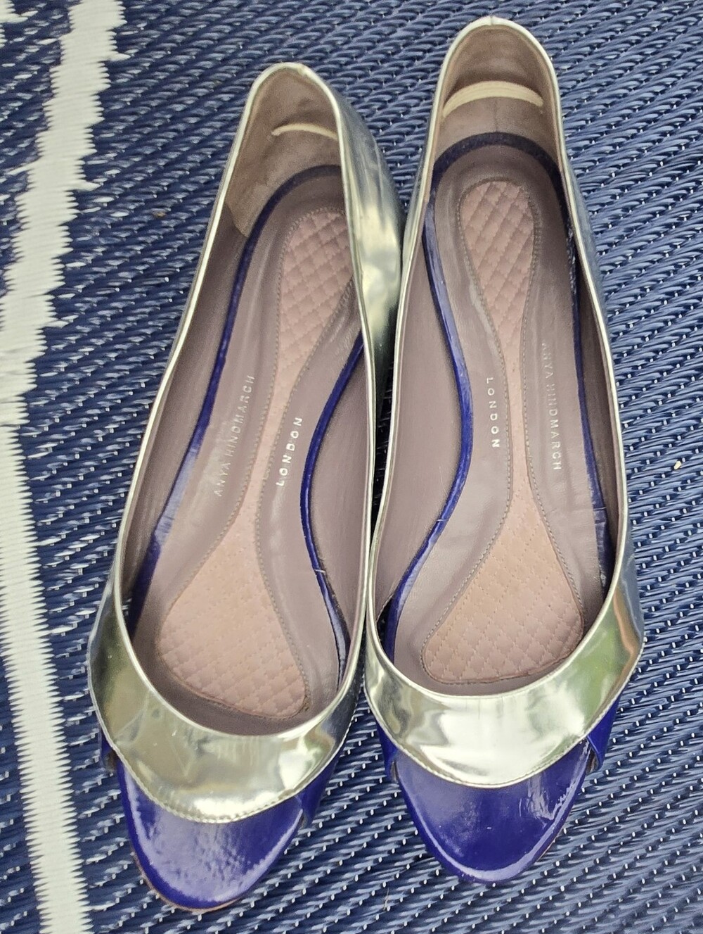 Beautiful Anya Hindmarch Metallic Silver Open Toe Flats with Navy Trim